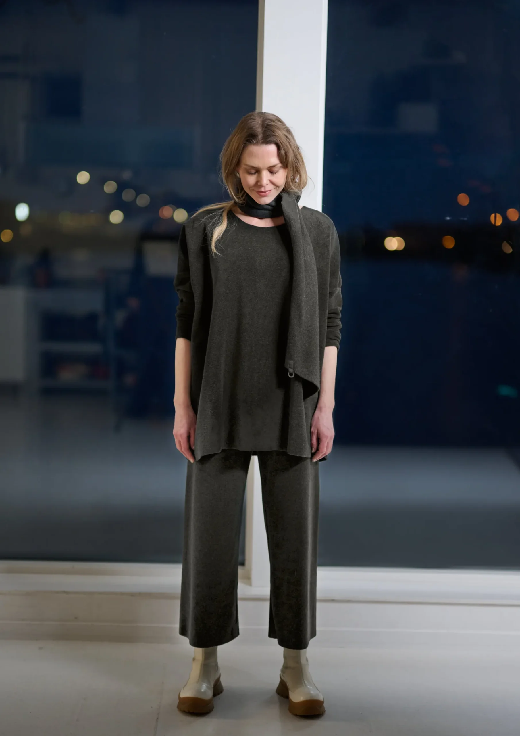 Henriette Steffensen Copenhagen SWEATER MIT SCHAL | 1338 SOFT BLACK Best Sale